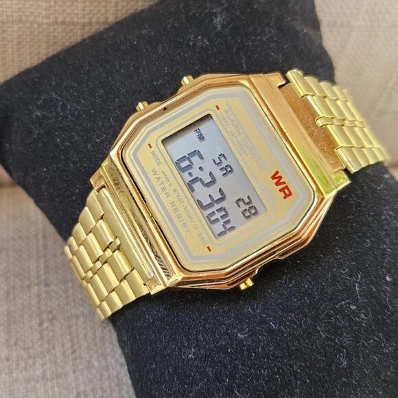 Women Wristwatch Yellow Gold Tone Digital Wrist Watch Multi Functional NEW - Picture 2 of 12